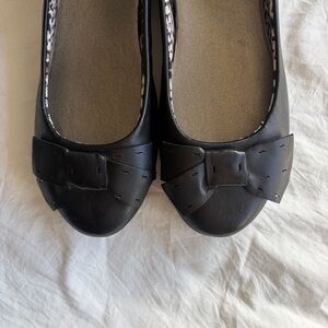 Clark’s Black Bow Ballet Flats